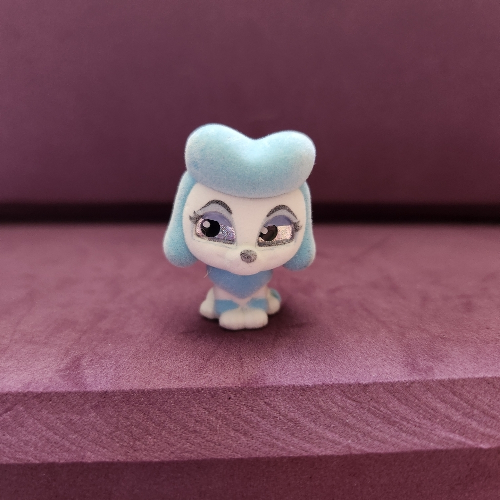 Disney Doorables Series 10 Georgette from Oliver & Company